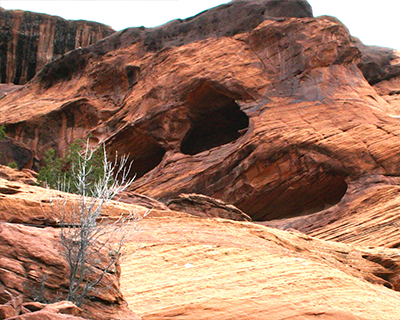 canyon de chelly spooky looking rocks