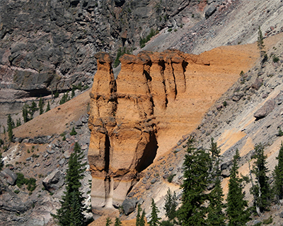 crater lake pumic castle formation