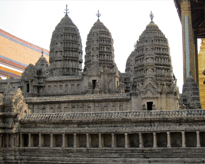 bangkok wat phra kaew model of angkor wat